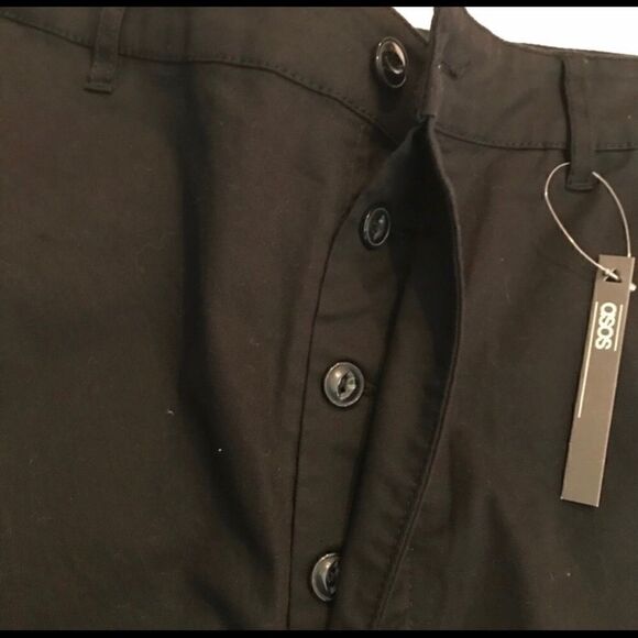 NWT ASOS Black Shorts With Raw Hem Sz 32 - Picture 3 of 8